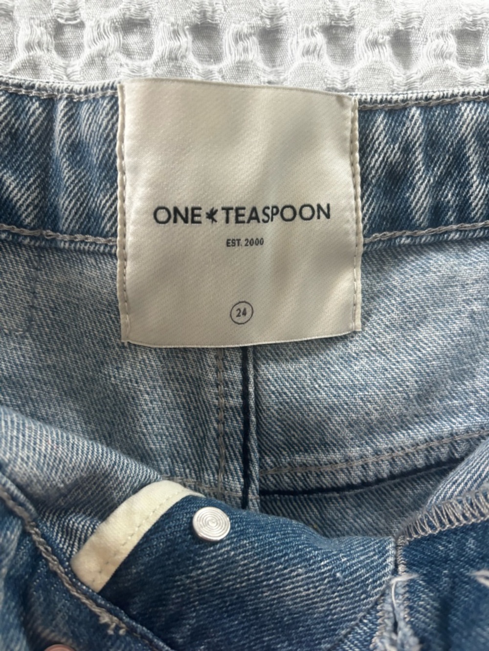 One Teaspoon Light Blue Denim Jean Shorts - Picture 3 of 4